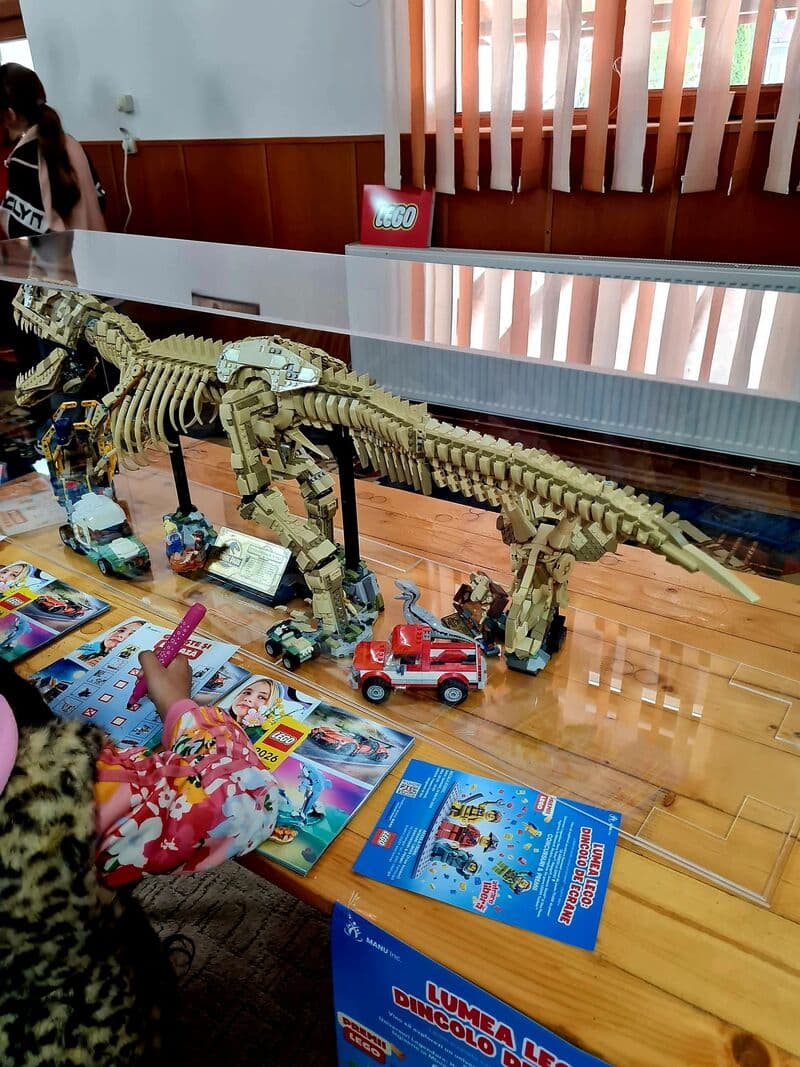 Lumea LEGO - fotografie 2